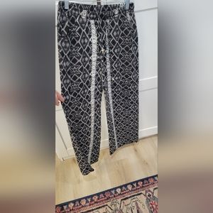 Thyme and Honey wide leg pants